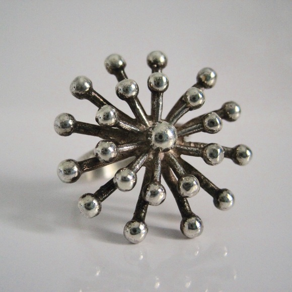 Vintage Sterling Silver Starburst Ring Size 6 - Picture 4 of 8